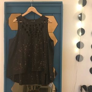 Earthbound trading cut out tank